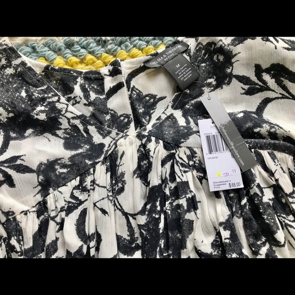 Chelsea & Theodore Women’s M Petite Tunic top - Picture 5 of 8